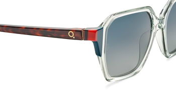 Das Bild zeigt die Sonnenbrille NAVAS von der Marke Etnia Barcelona in transparent/havanna.